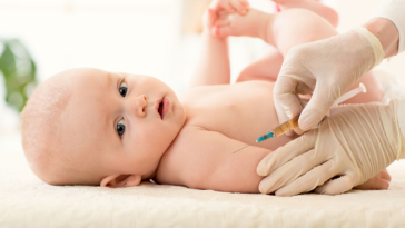 تطعيمات الأطفال