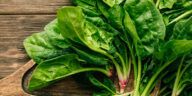 السبانخ و7 من فوائده وأضراره