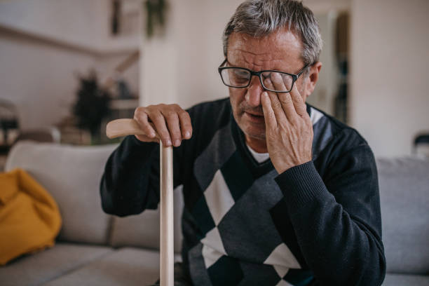 المياه الزرقاء "glaucoma" أعراضه 